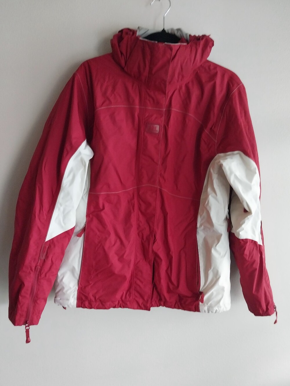 Helly Hansen Red & White Performance Insulated Waterproof Hooded Winter Coat
